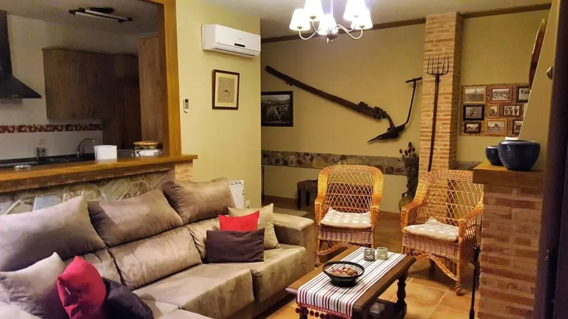 House With 2 Bedrooms in Navas de Estena, With Wonderful Mountain View