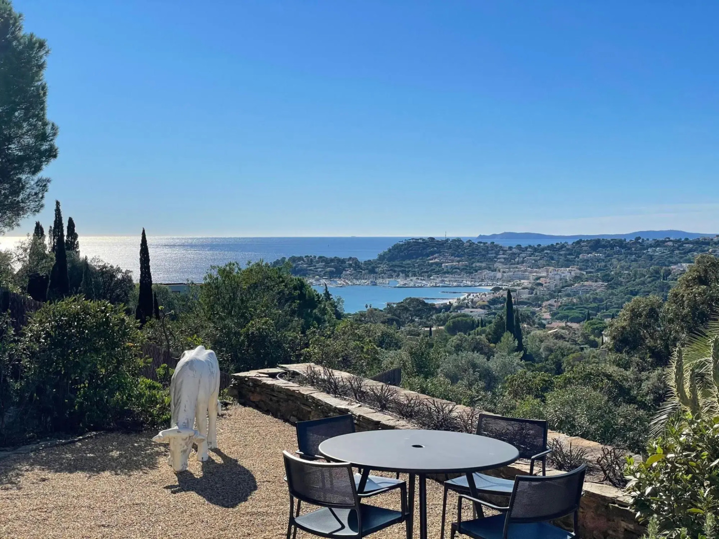 Villa in Cavalaire With Sea View & Pool