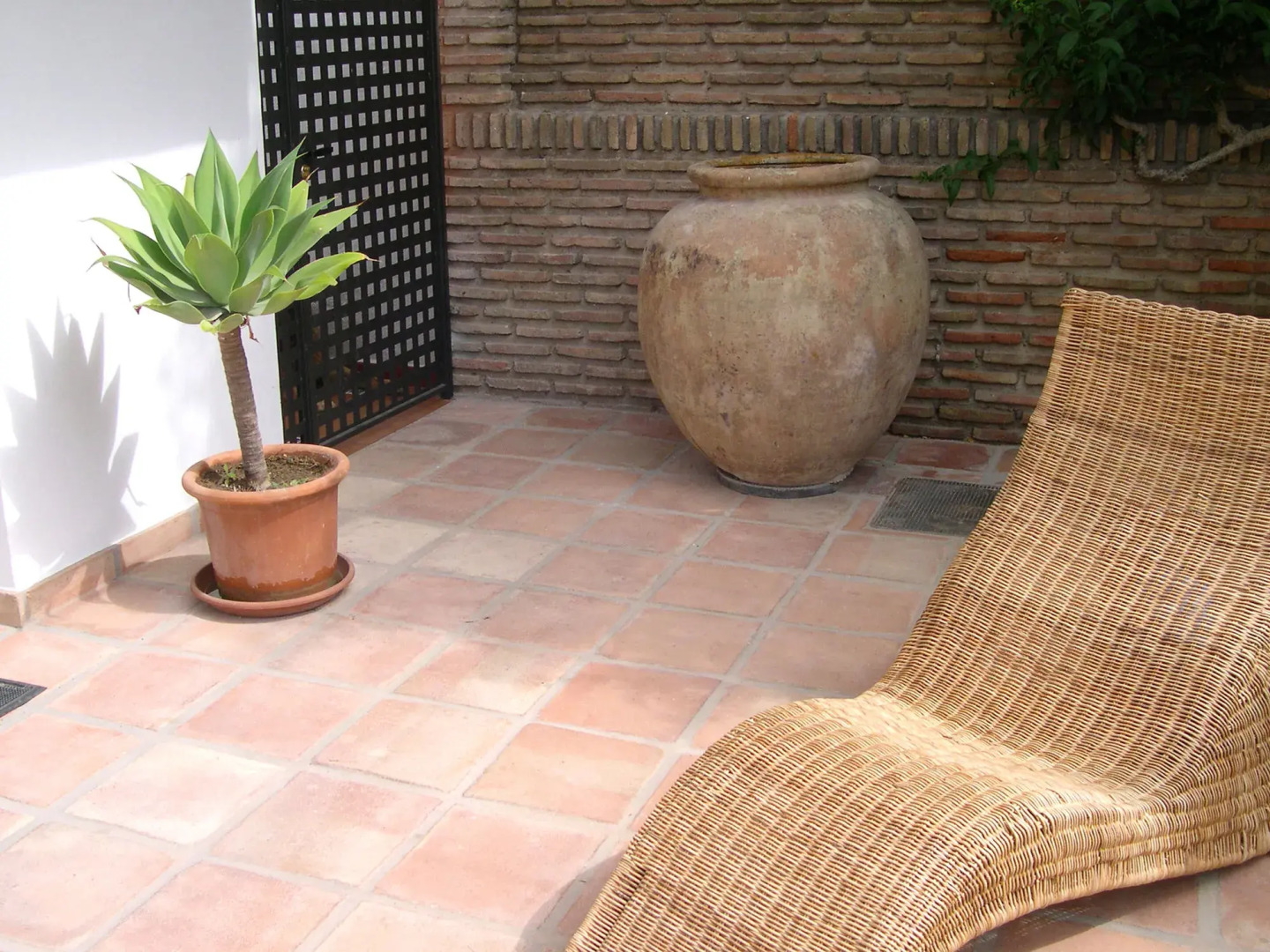 Apartamentos Turisticos La Mundial