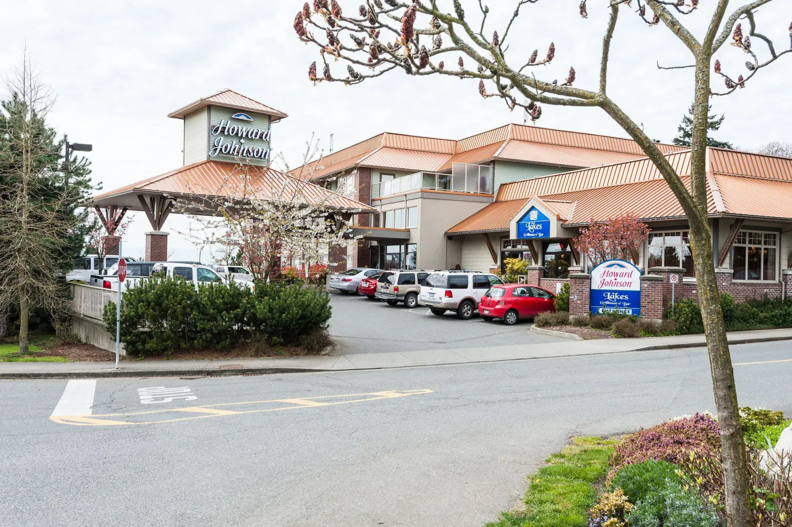 Holiday Inn Victoria Elk Lake by IHG