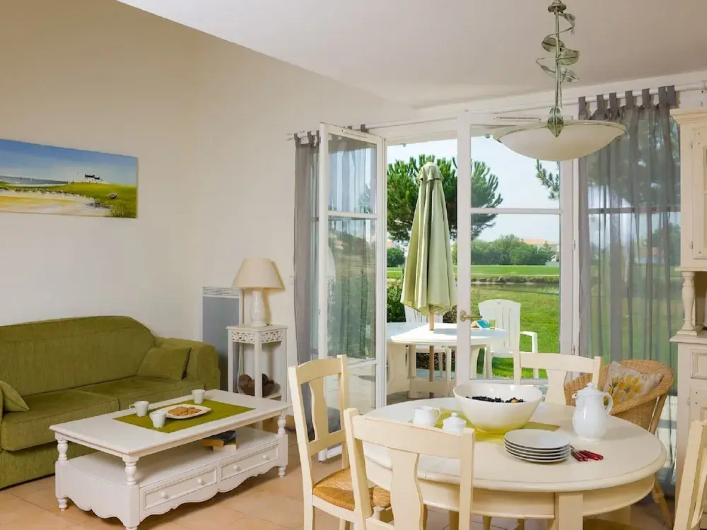 Charming holiday home with dishwasher located at golf course