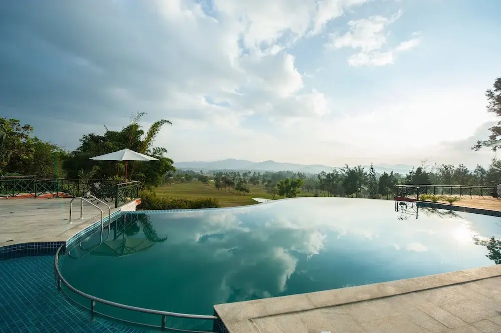 Ambatty Greens Resort