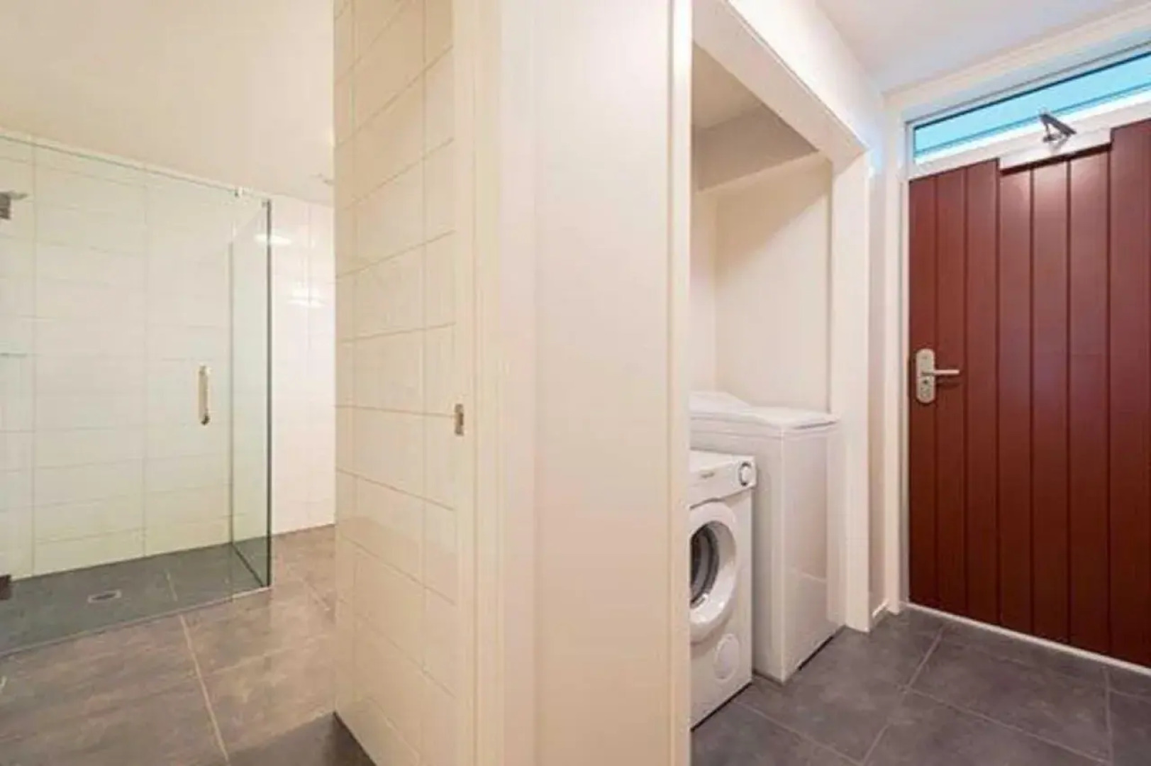 Clarion Suites Ambassador