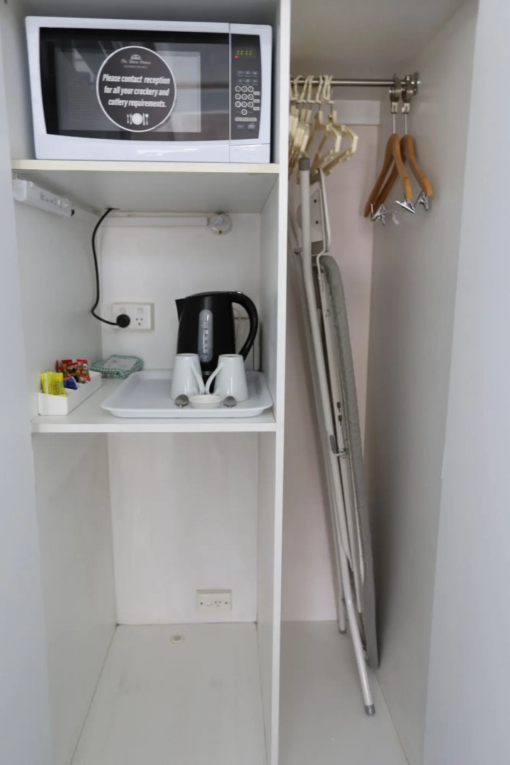 The Town House Motor Inn