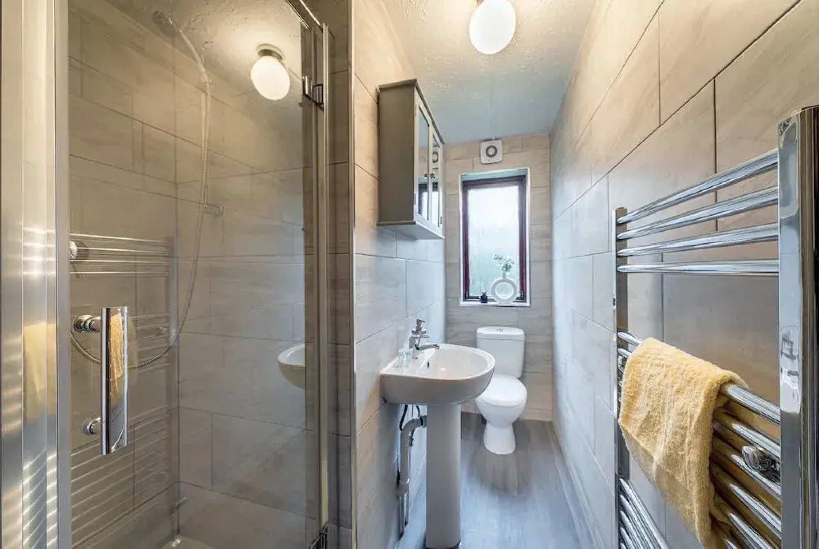 Staines Studio Apartment - Heathrow