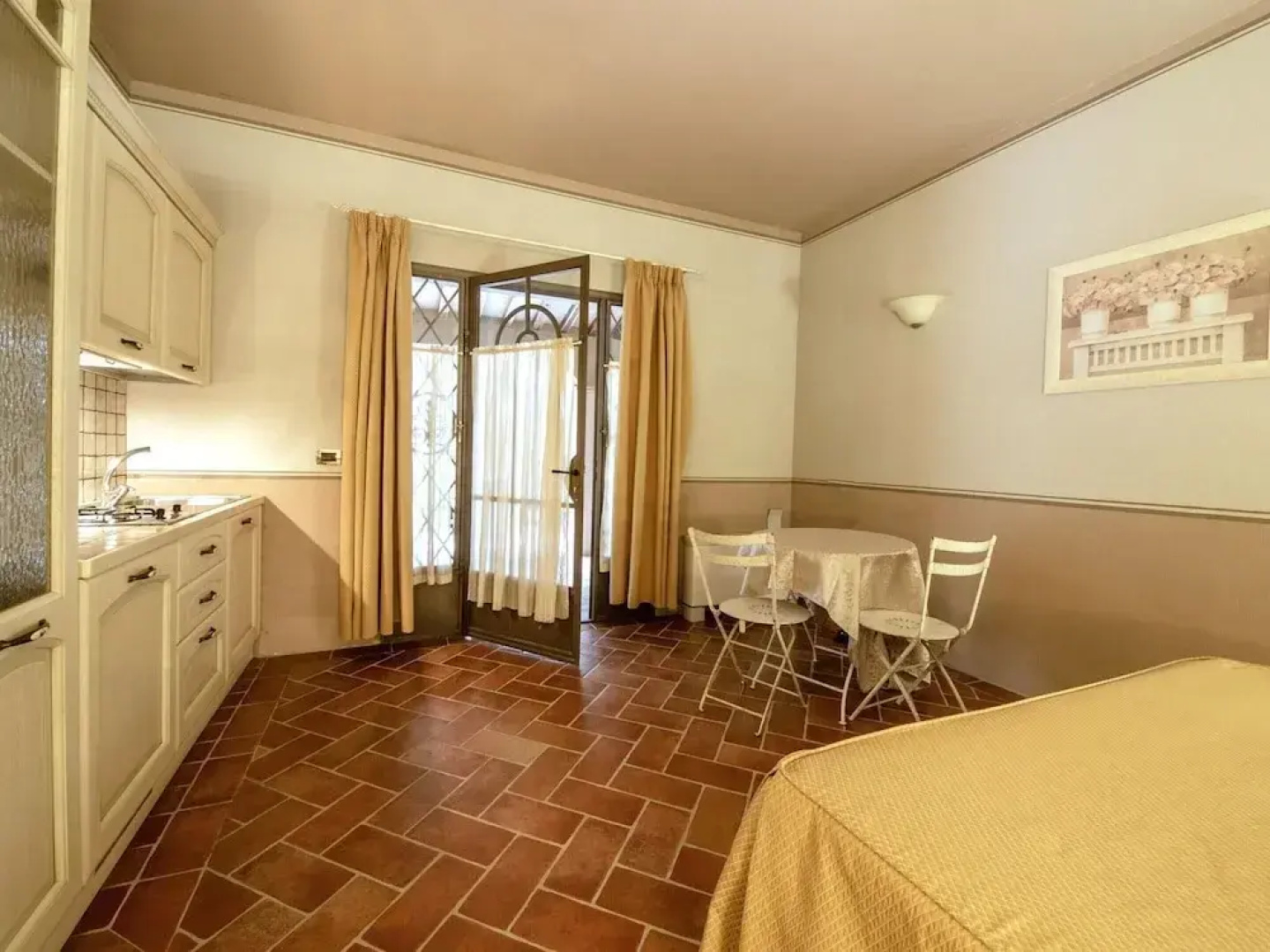 Apartment in Monteverdi Near Wine Tours