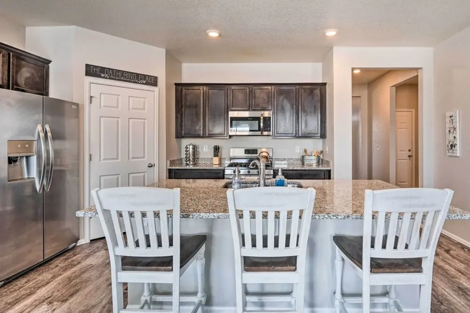 Dreamy Windsor Home With Grill ~ 3 Miles to Lake!