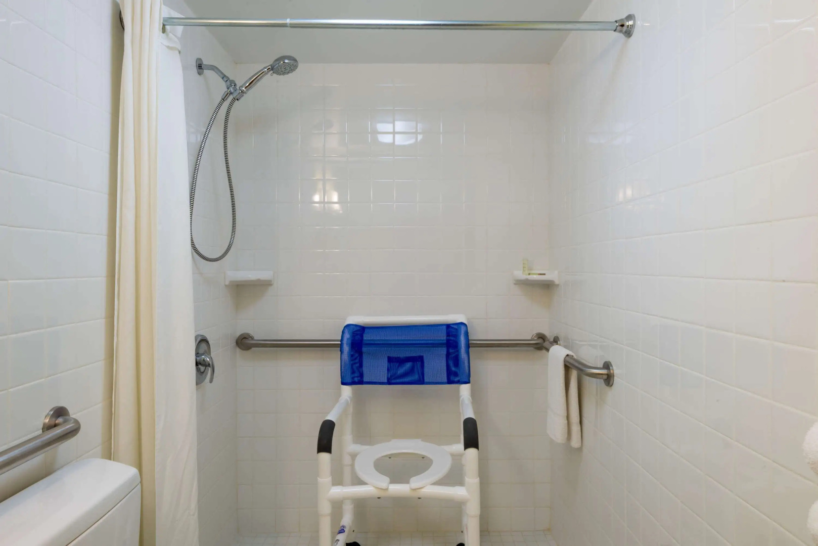 Super 8 by Wyndham White River Junction