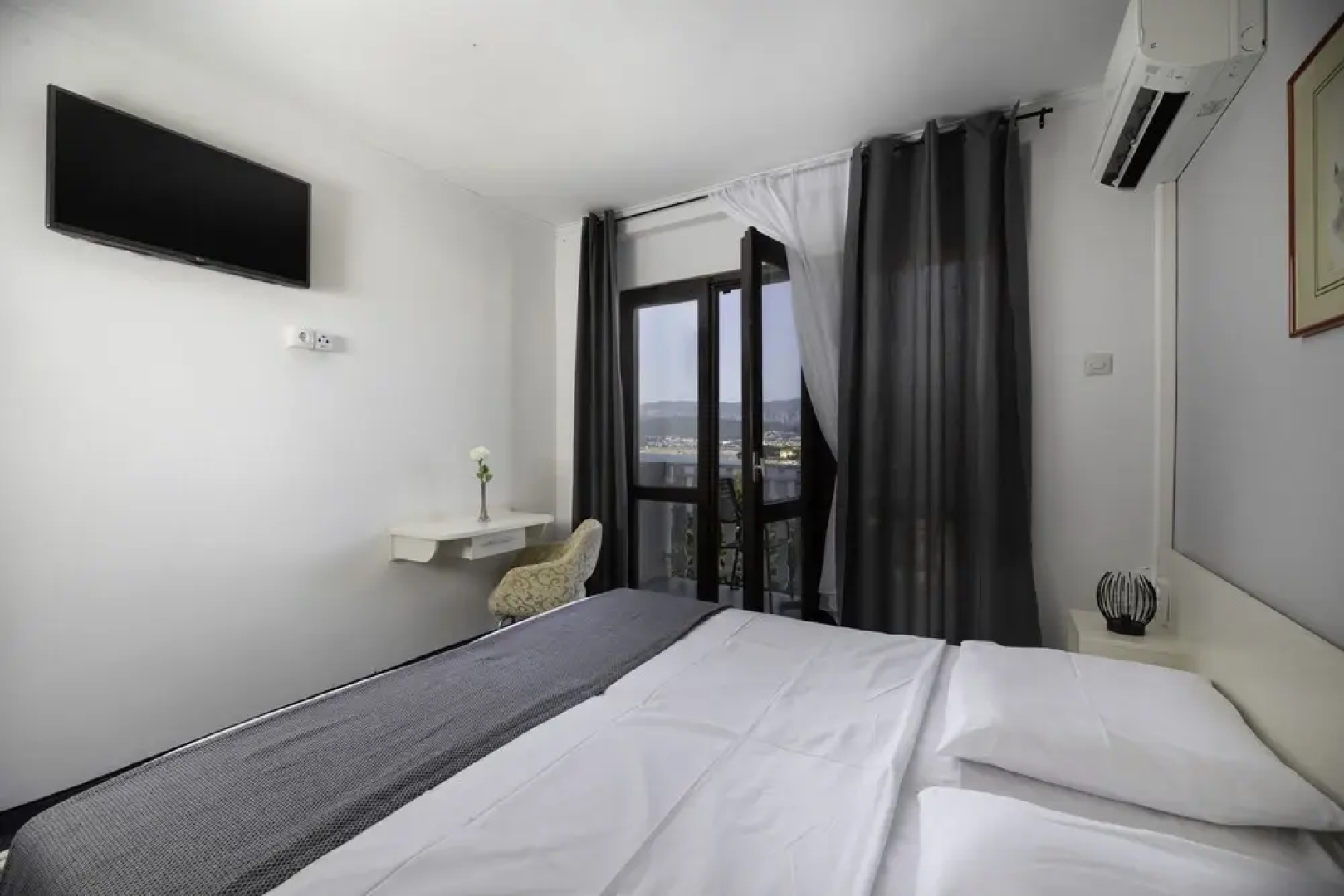 Meliores Rooms & Restaurant