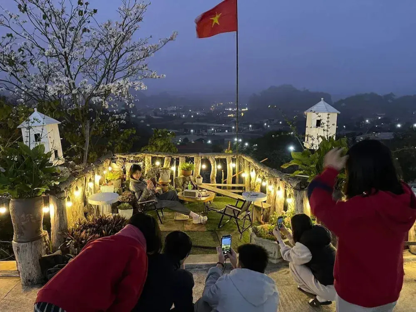 Doi Thong Moc Chau - by BAY LUXURY