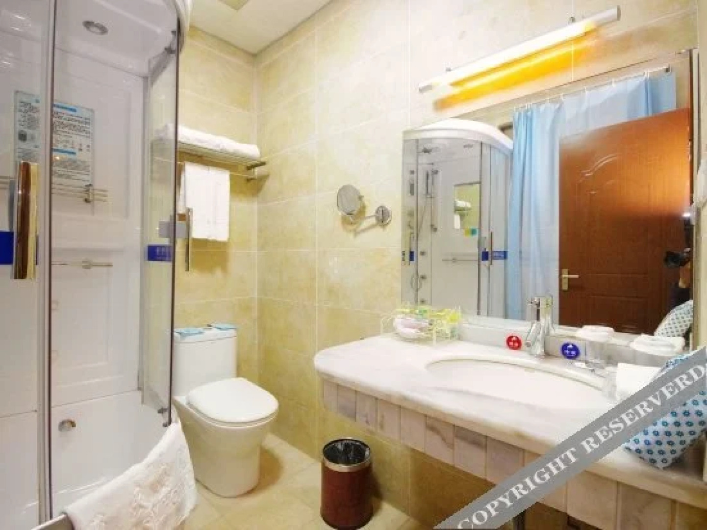 Chengzhong Blue Sky Hotel