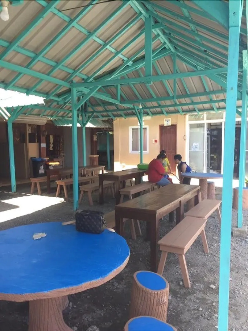 Lee Yons Oceanfront Inn