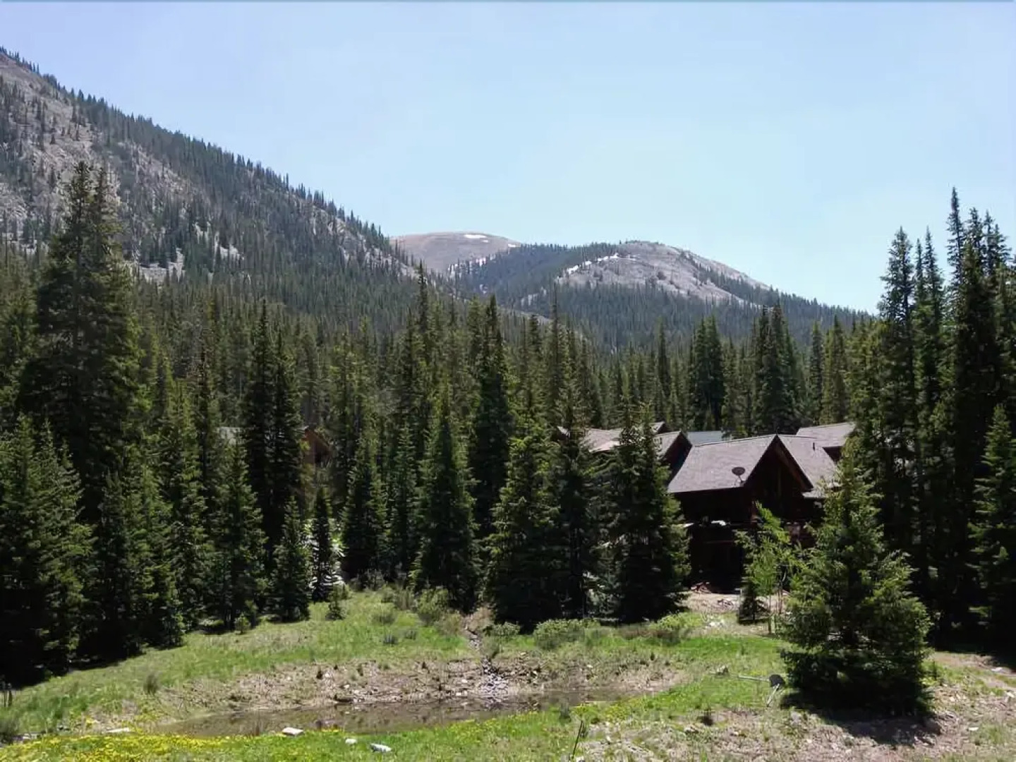 Blue River BRRN 2 Br condo by RedAwning