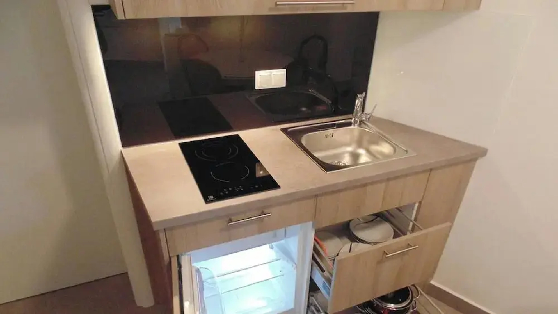 Downtown Luxury Suites