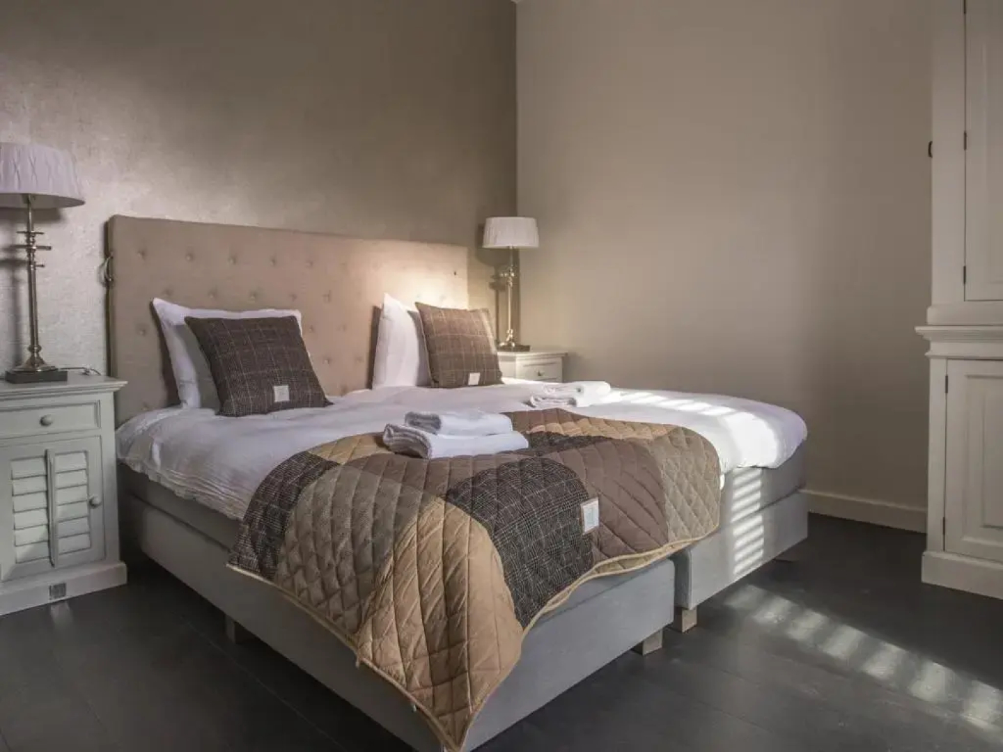 Zenzez Hotel & Lounge