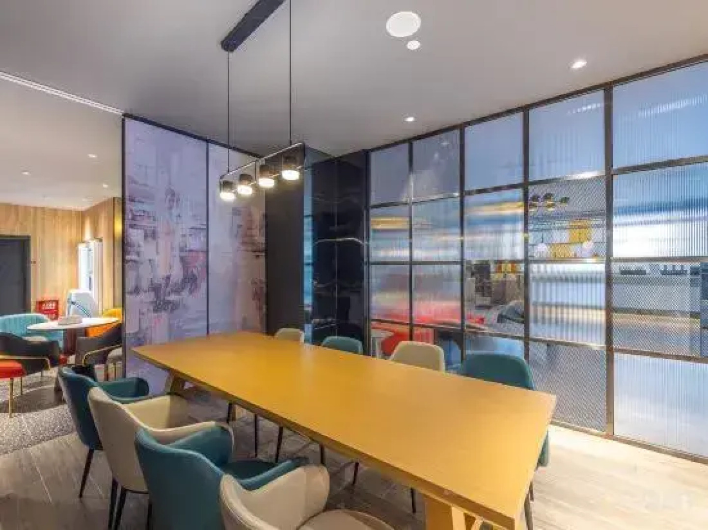 Ibis Hotel (Qiannan Xuchang Guan'egou Branch)