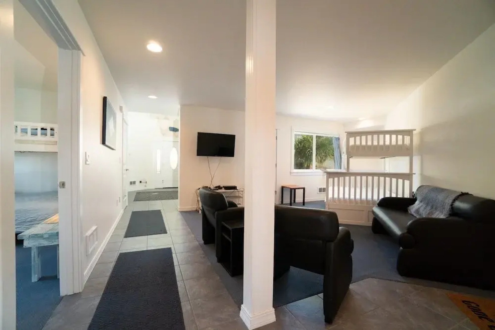 The Lighthouse 3 Br home by RedAwning