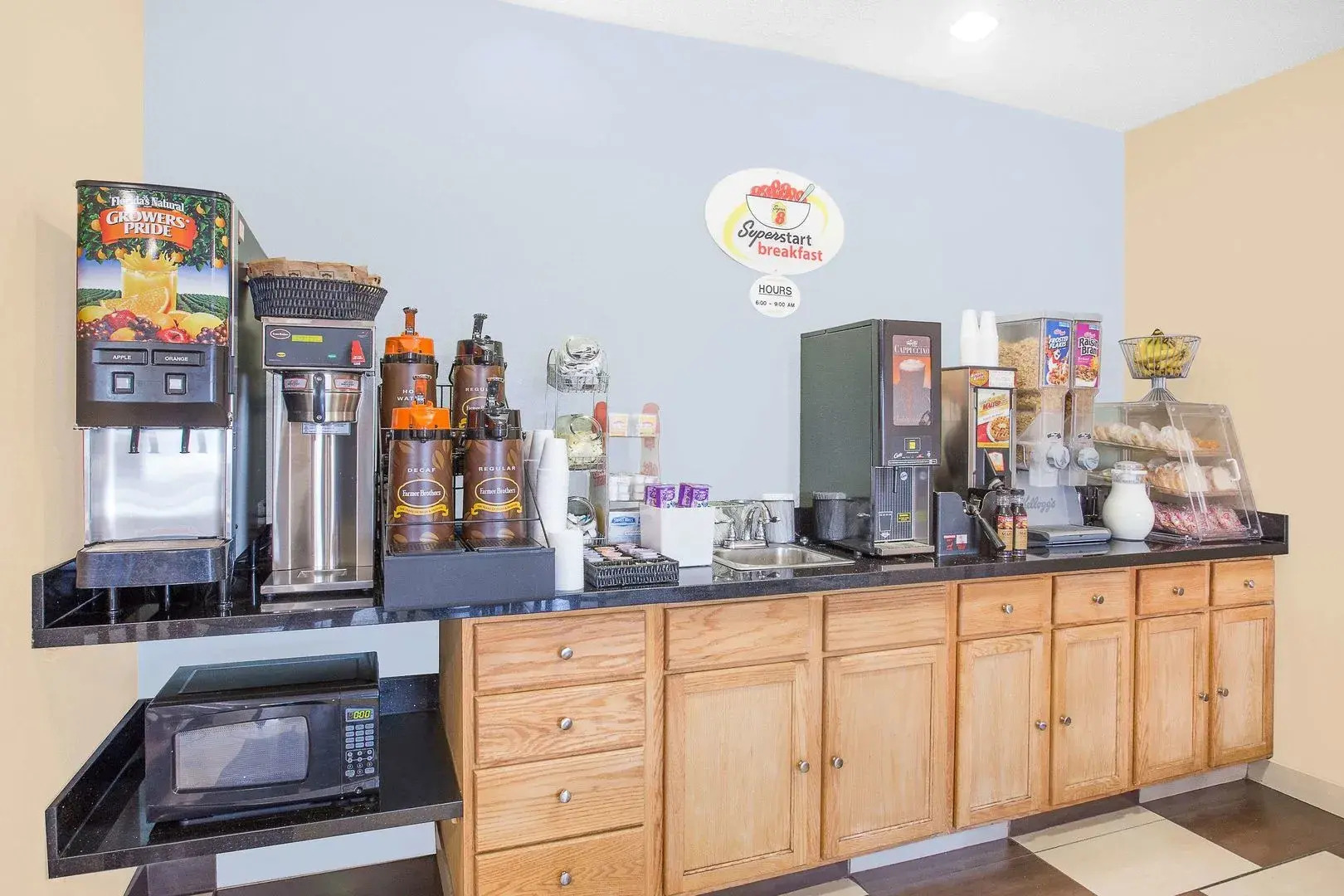 Boarders Inn & Suites by Cobblestone Hotels - Waterloo/Cedar Falls