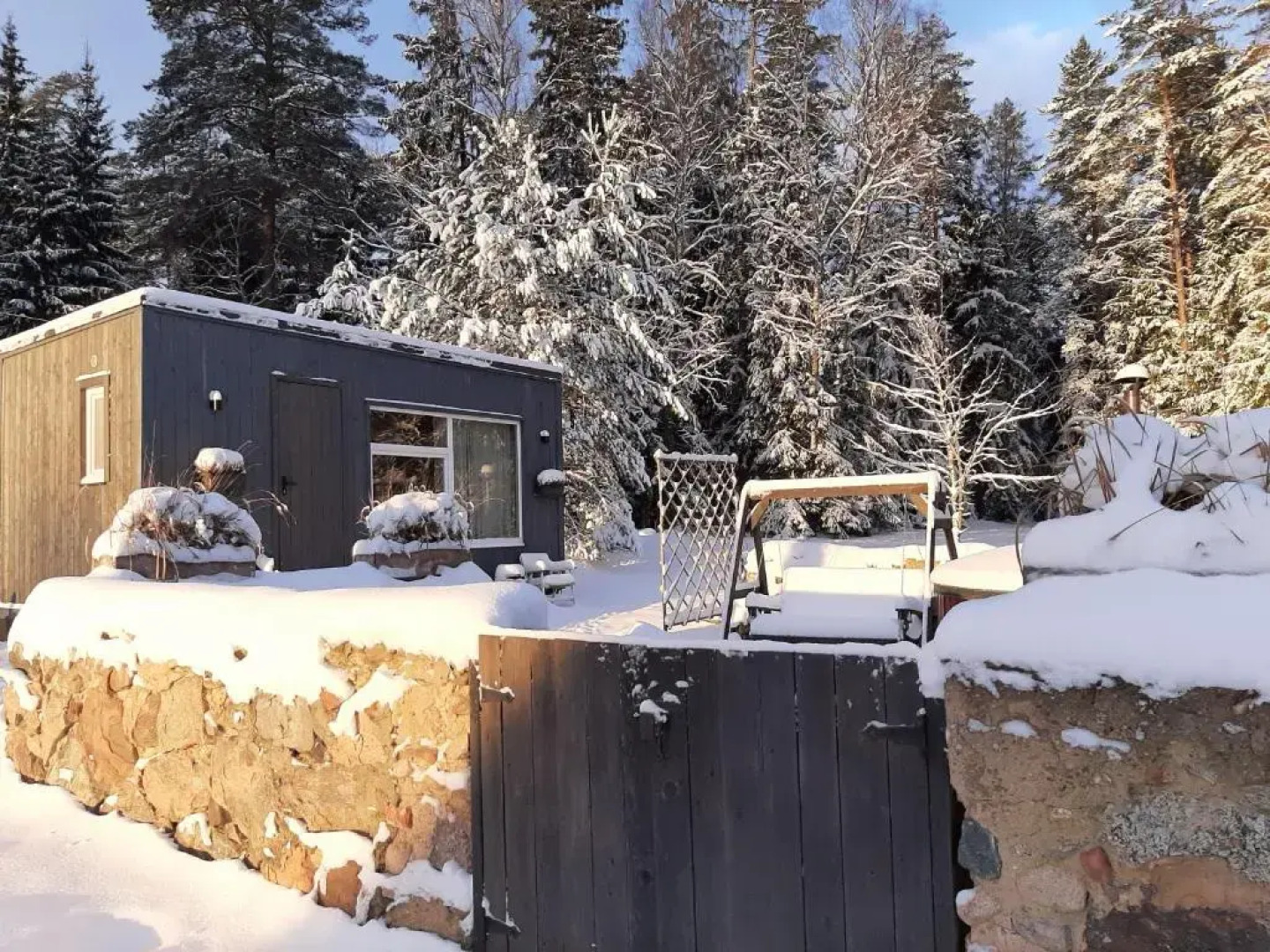 Mellene 1 bedroom house in nature & hot tube