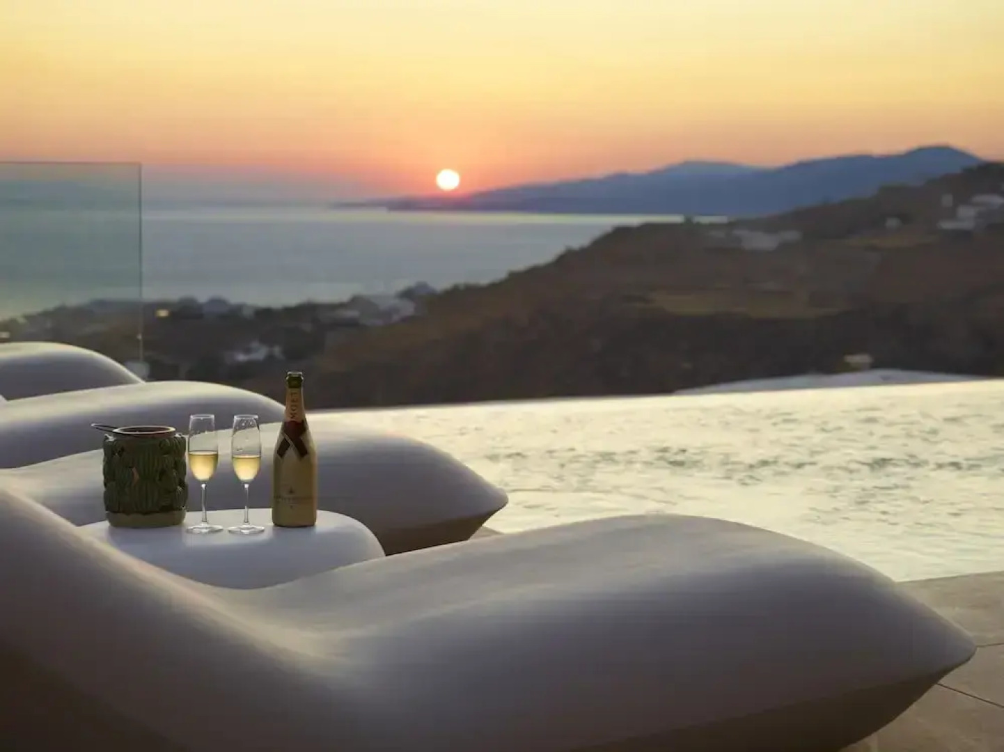 Absolute Paradise Villa Tourlos