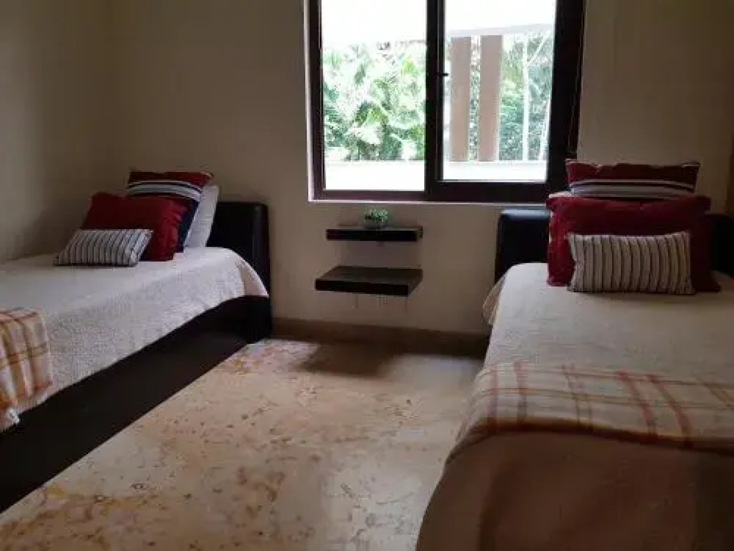 Los Veneros, Torre Agave