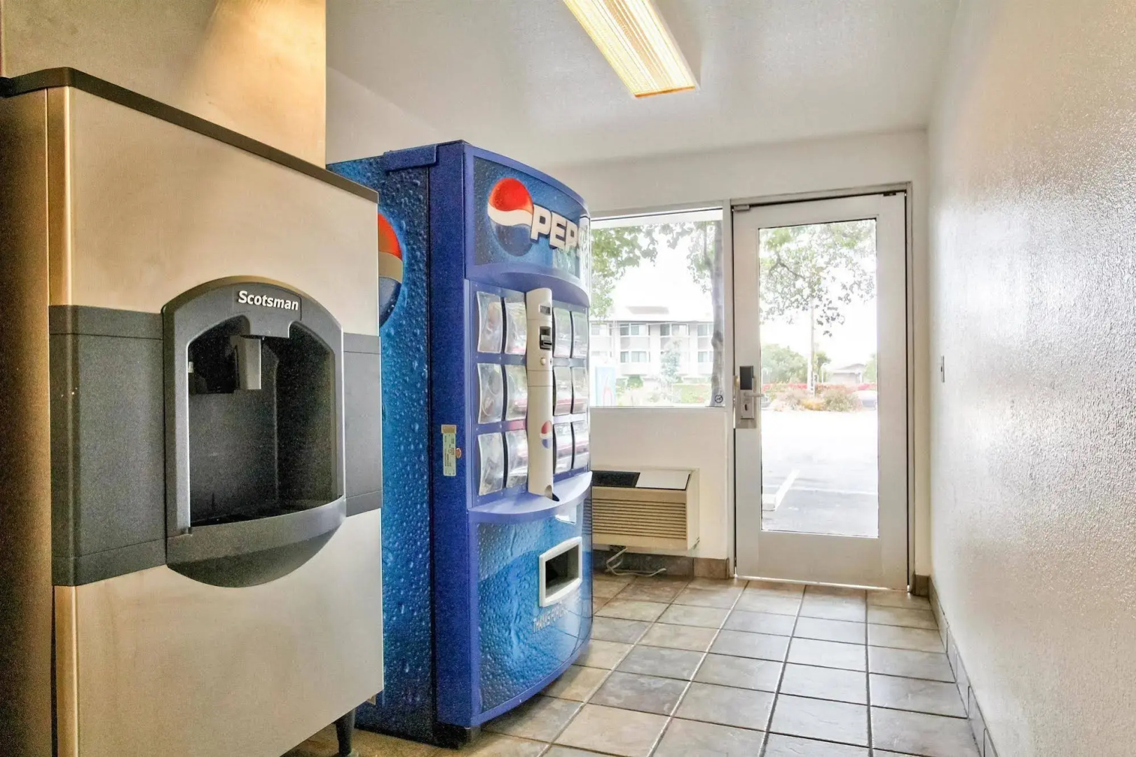 Motel 6 Monterey, CA