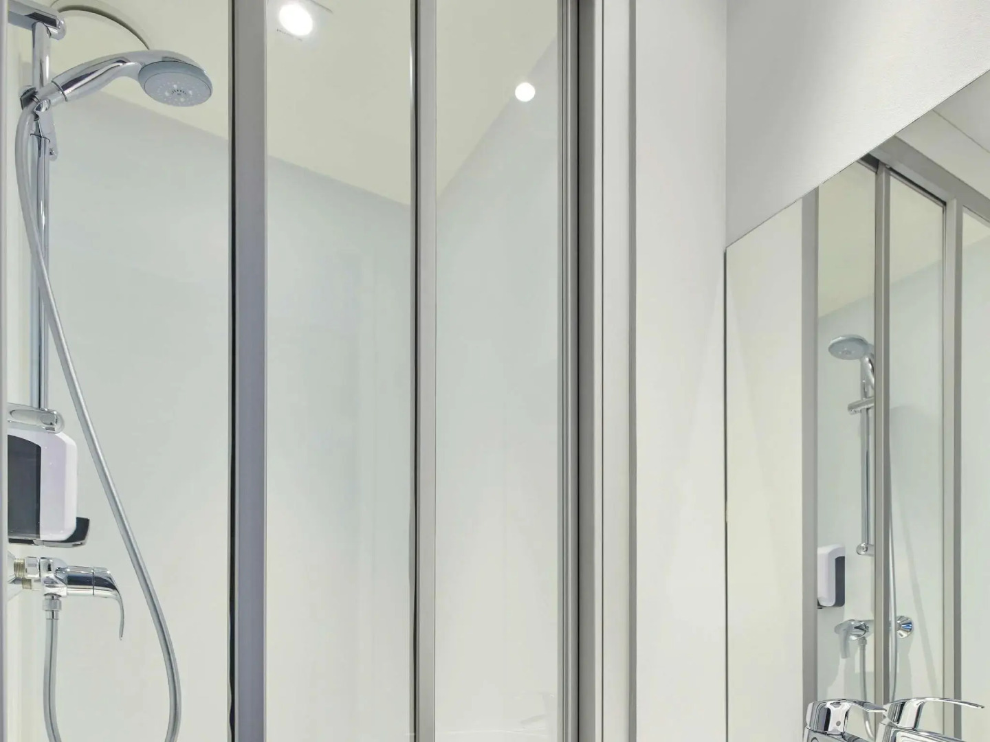 hotelF1 Lyon Sud Oullins