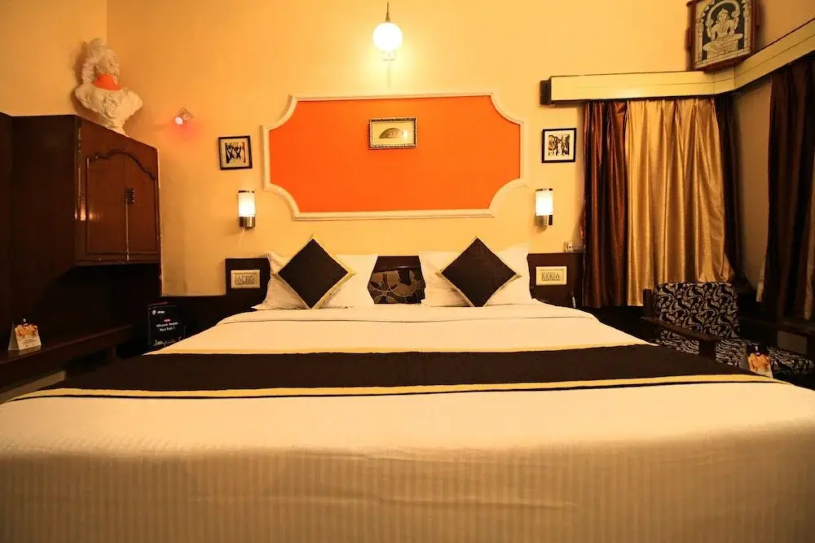 OYO 13553 Palm Residency