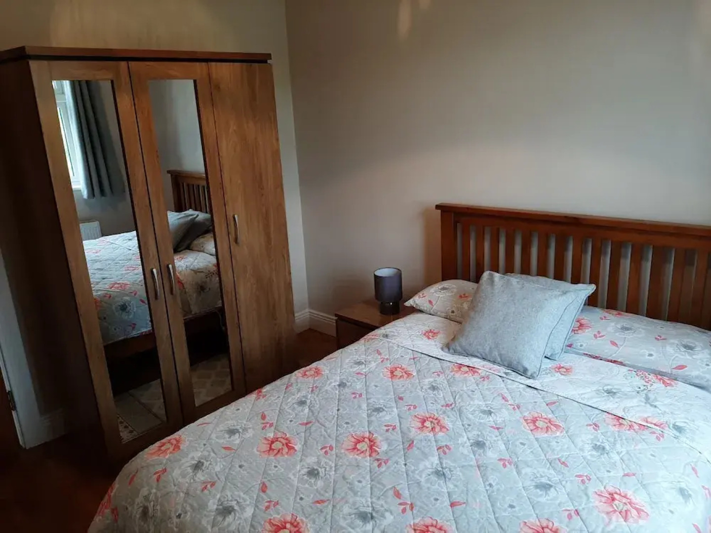 Beautiful Country Cottage Sleeps 3