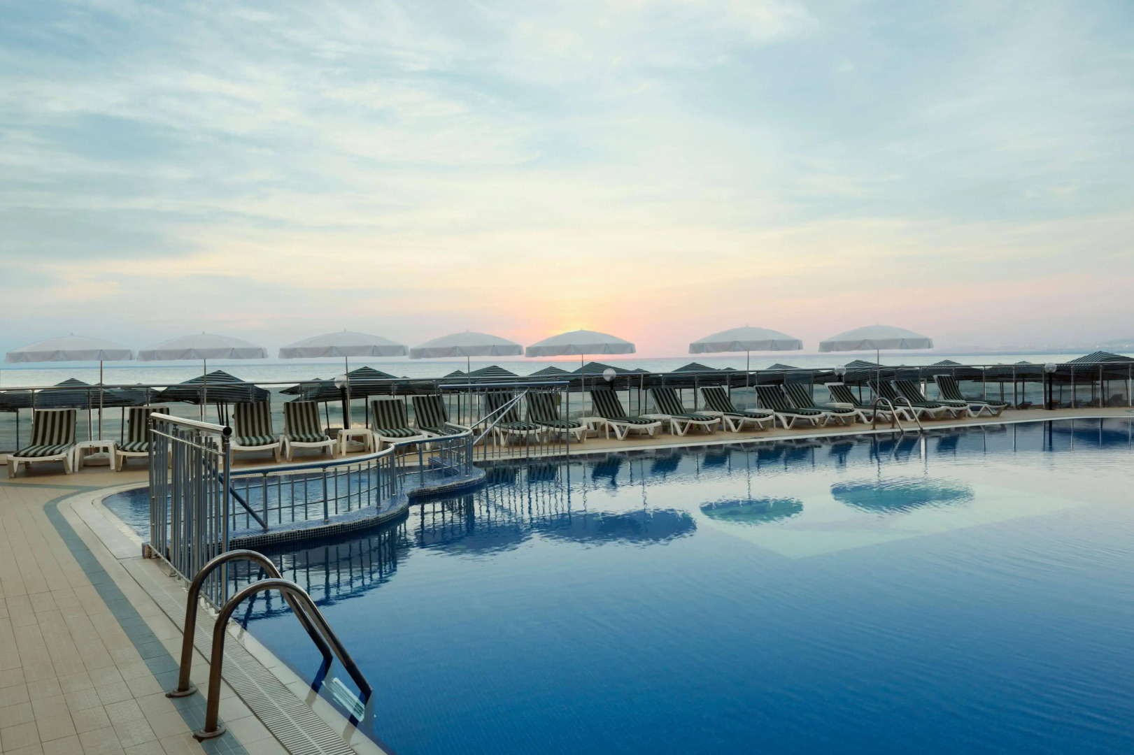 Aska Just In Beach – All Inclusive