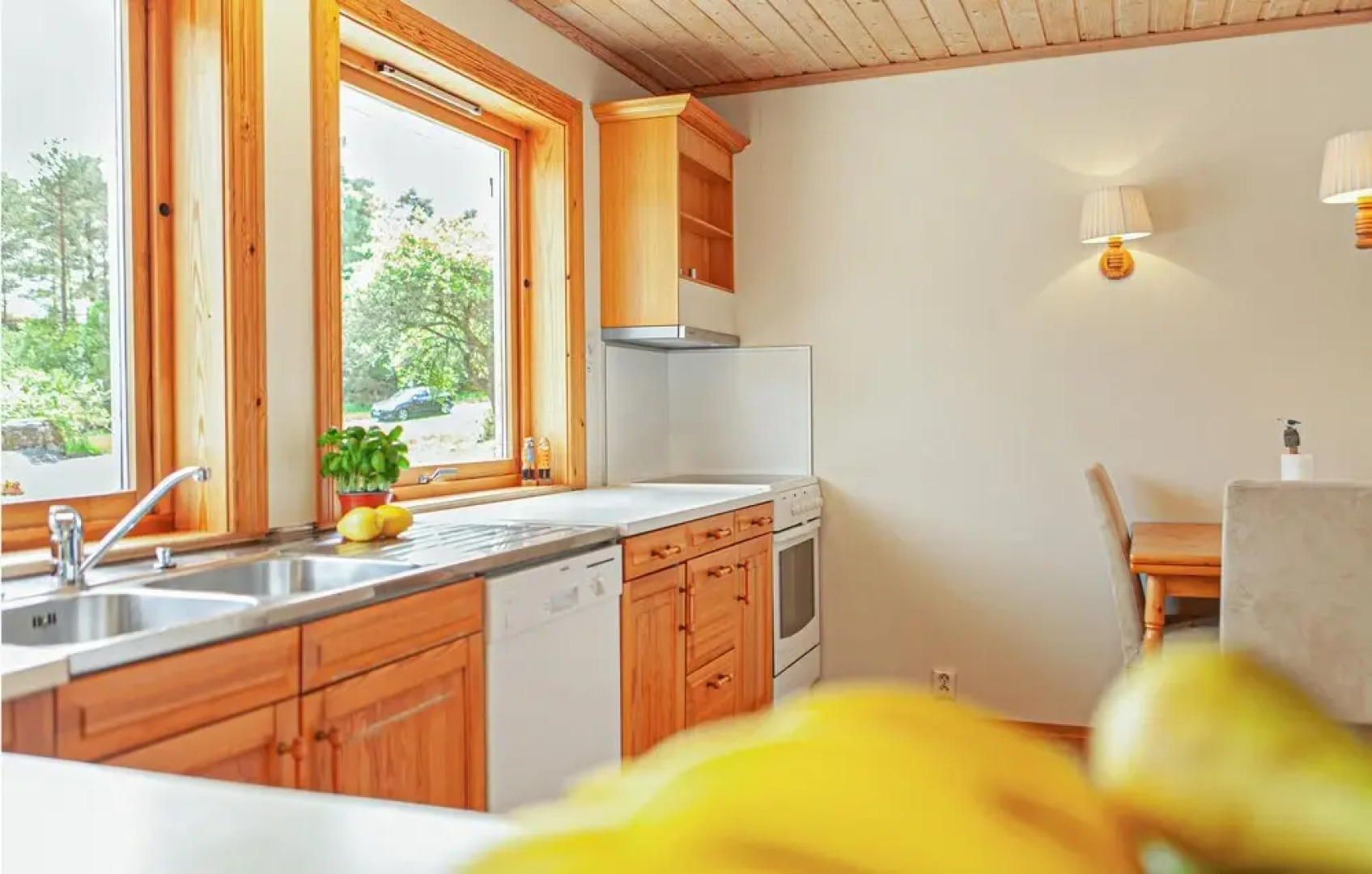 Nice Home in Farsund With 5 Bedrooms and Wifi