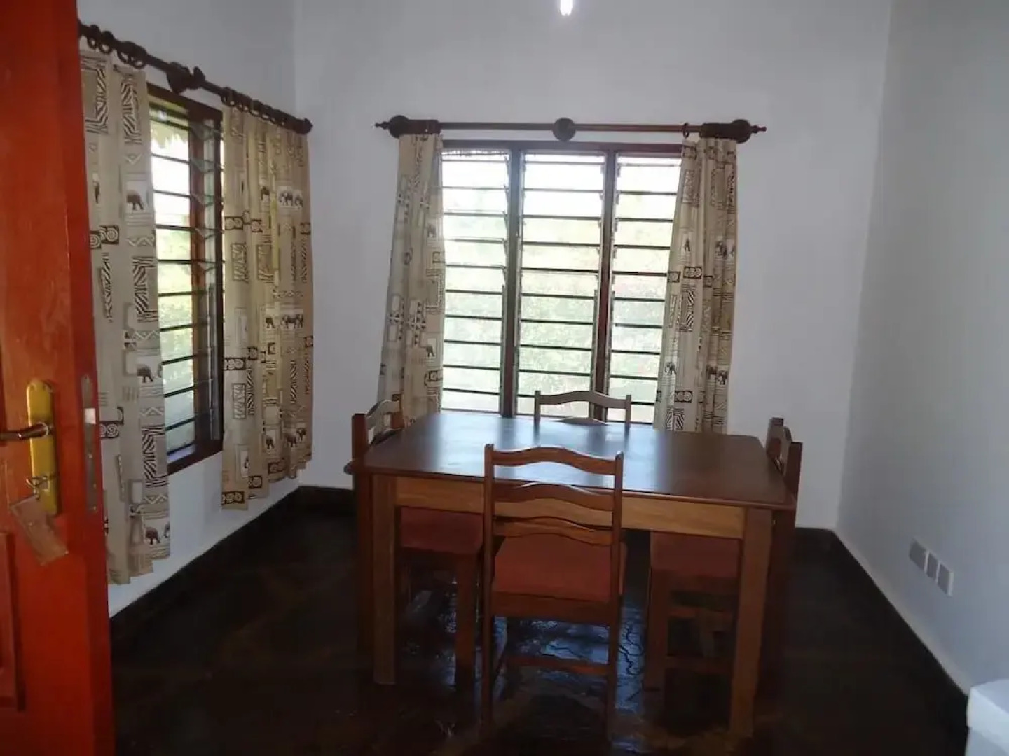 Simba + Oryx Beach Cottages