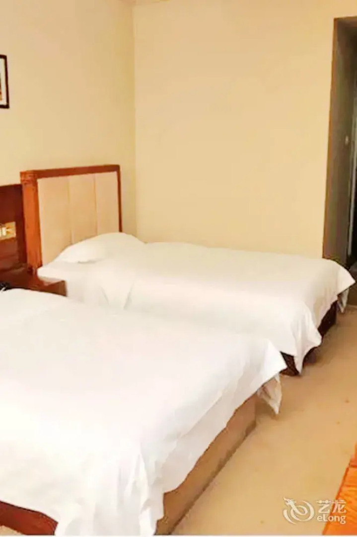 Xin Huanghe Business Hotel