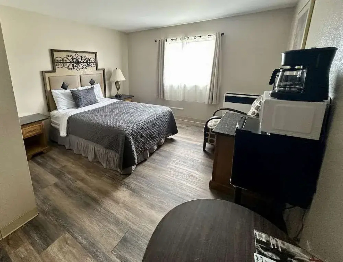 Hooligans Fishing Lodge