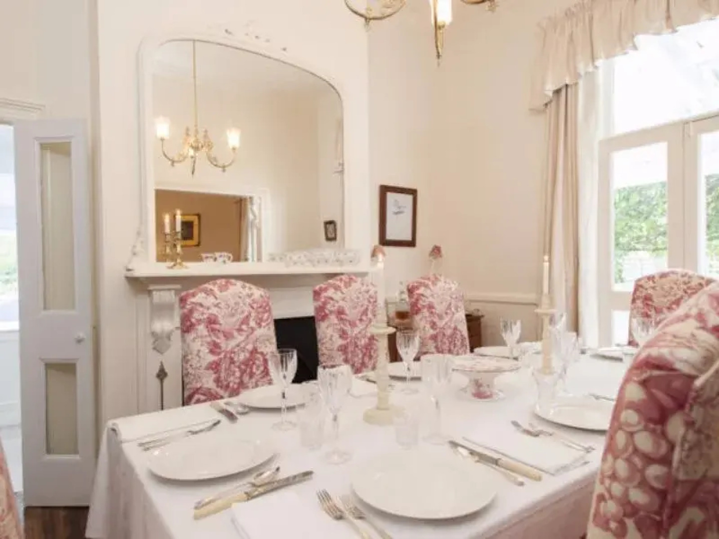 White Dove Cottage Bed and Breakfast