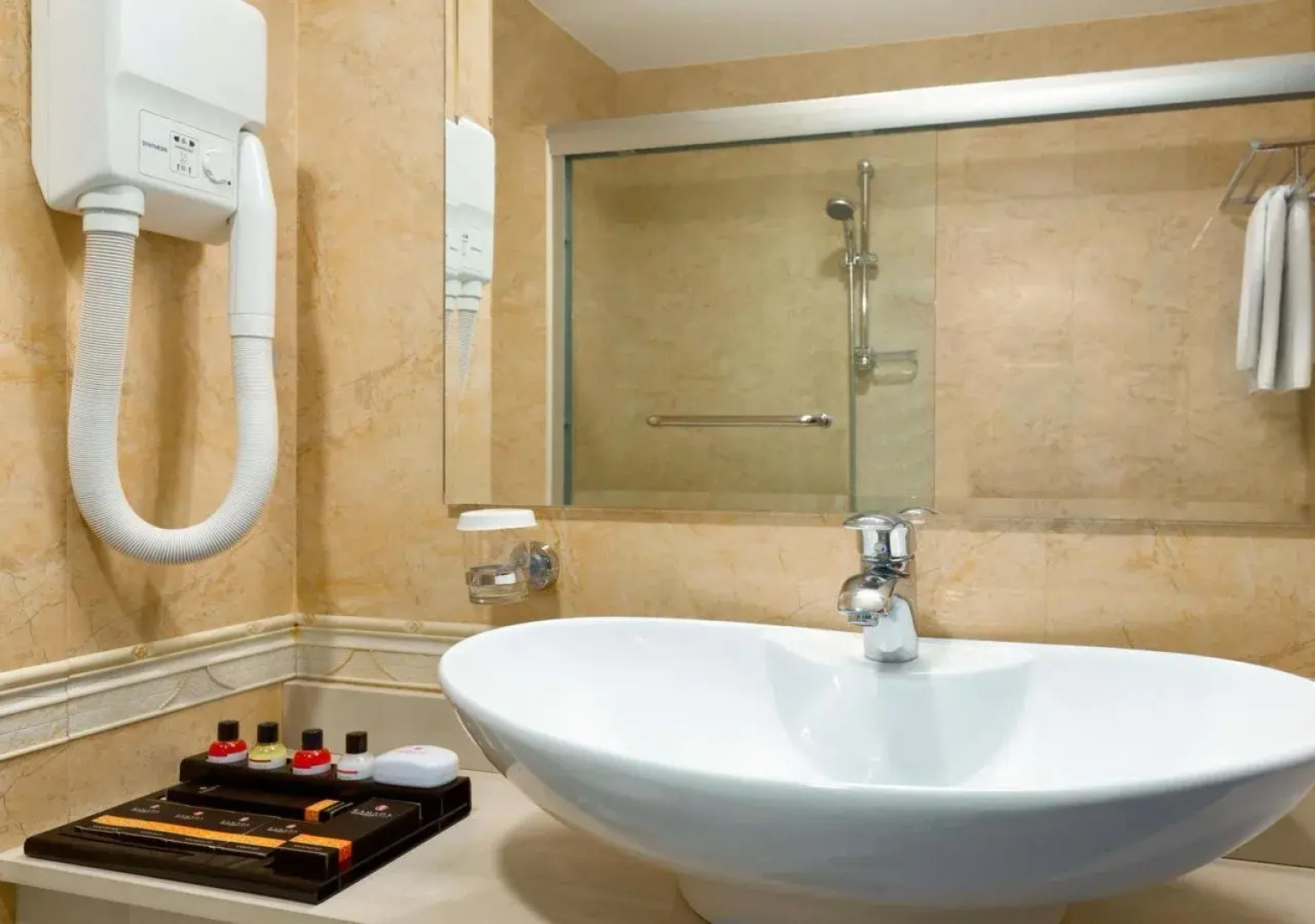 Отель Ramada Plaza by Wyndham Гянджа