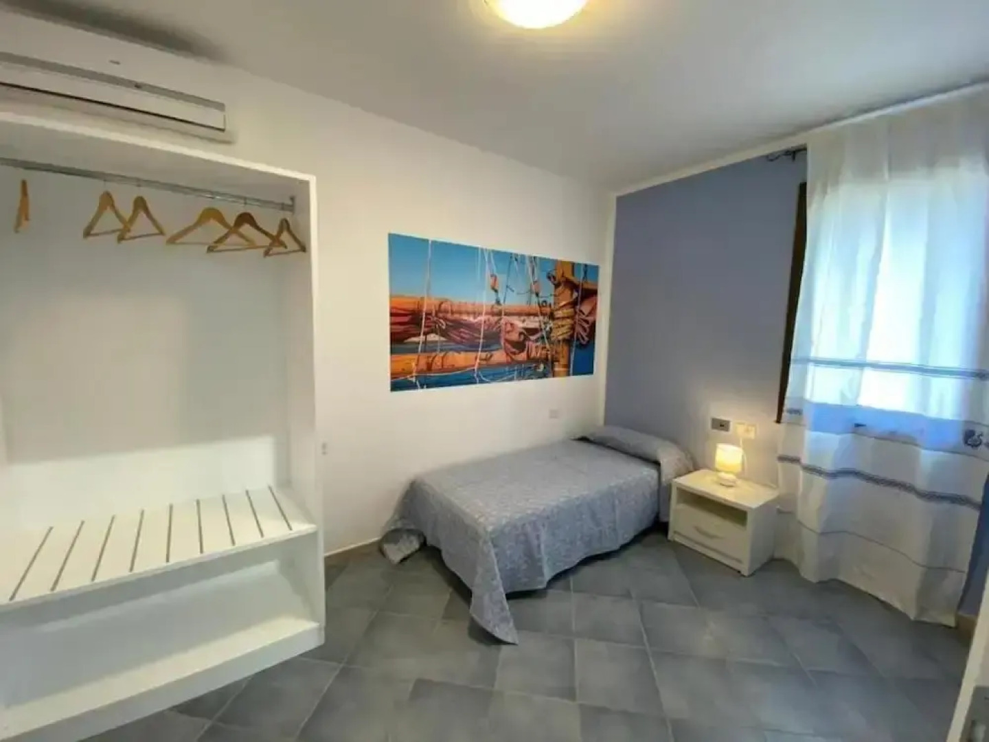 Hotel on the promenade of Stintino