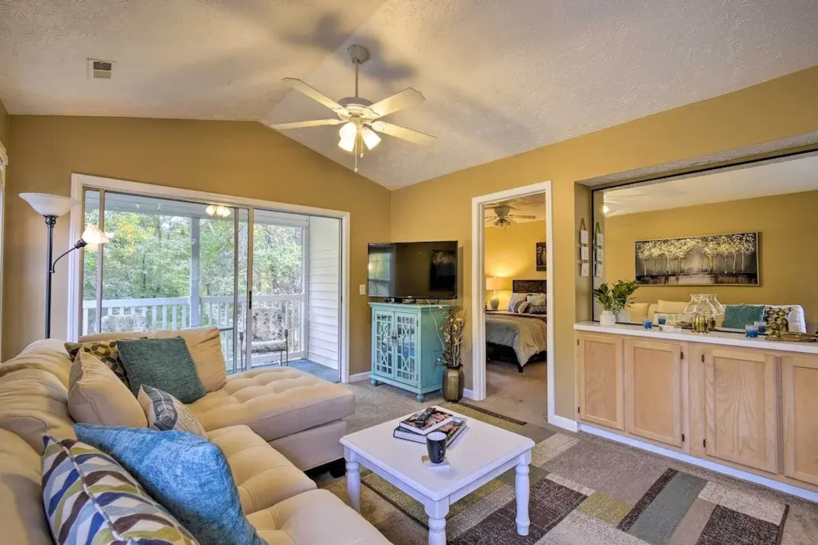 Aberdeen Club Golf Retreat, Short Drive to Beach!