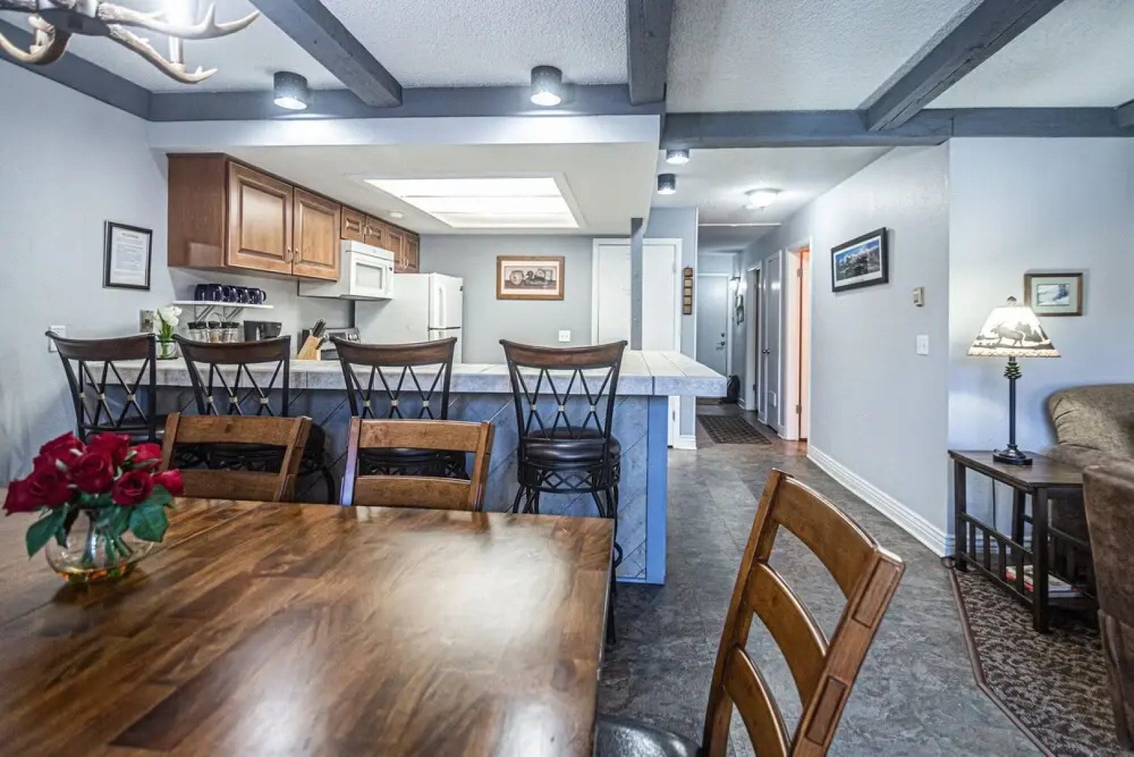 Longbranch 216 2 Bedroom Condo by RedAwning