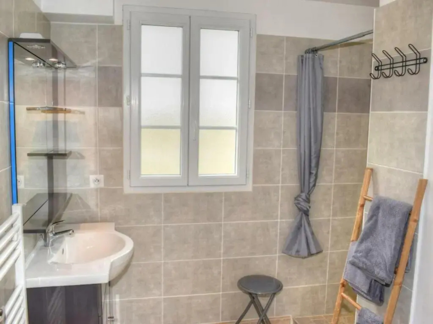 Gîte Rilly-sur-Vienne, 4 pièces, 6 personnes - FR-1-381-481