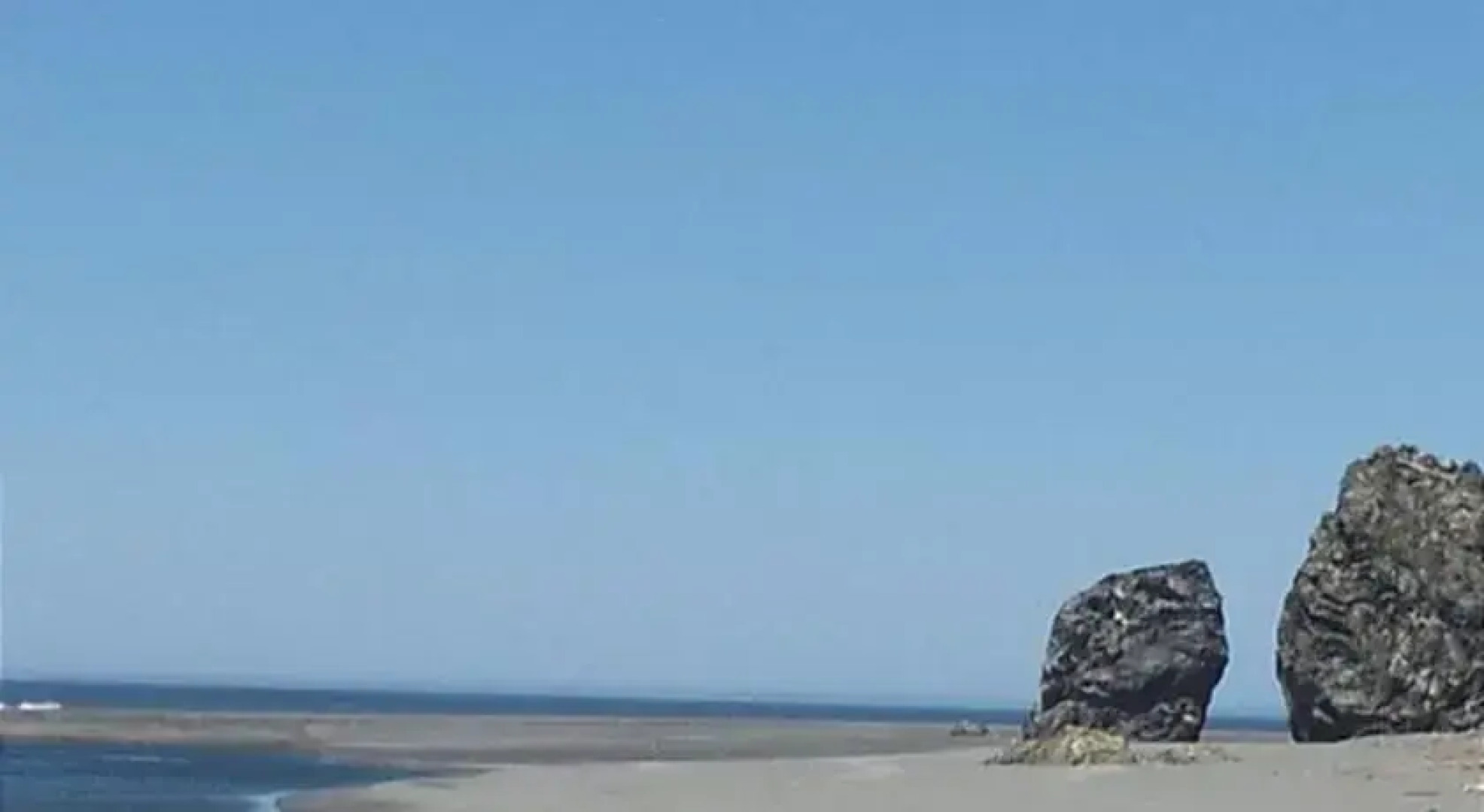 RedAwning Prairie Beach Home