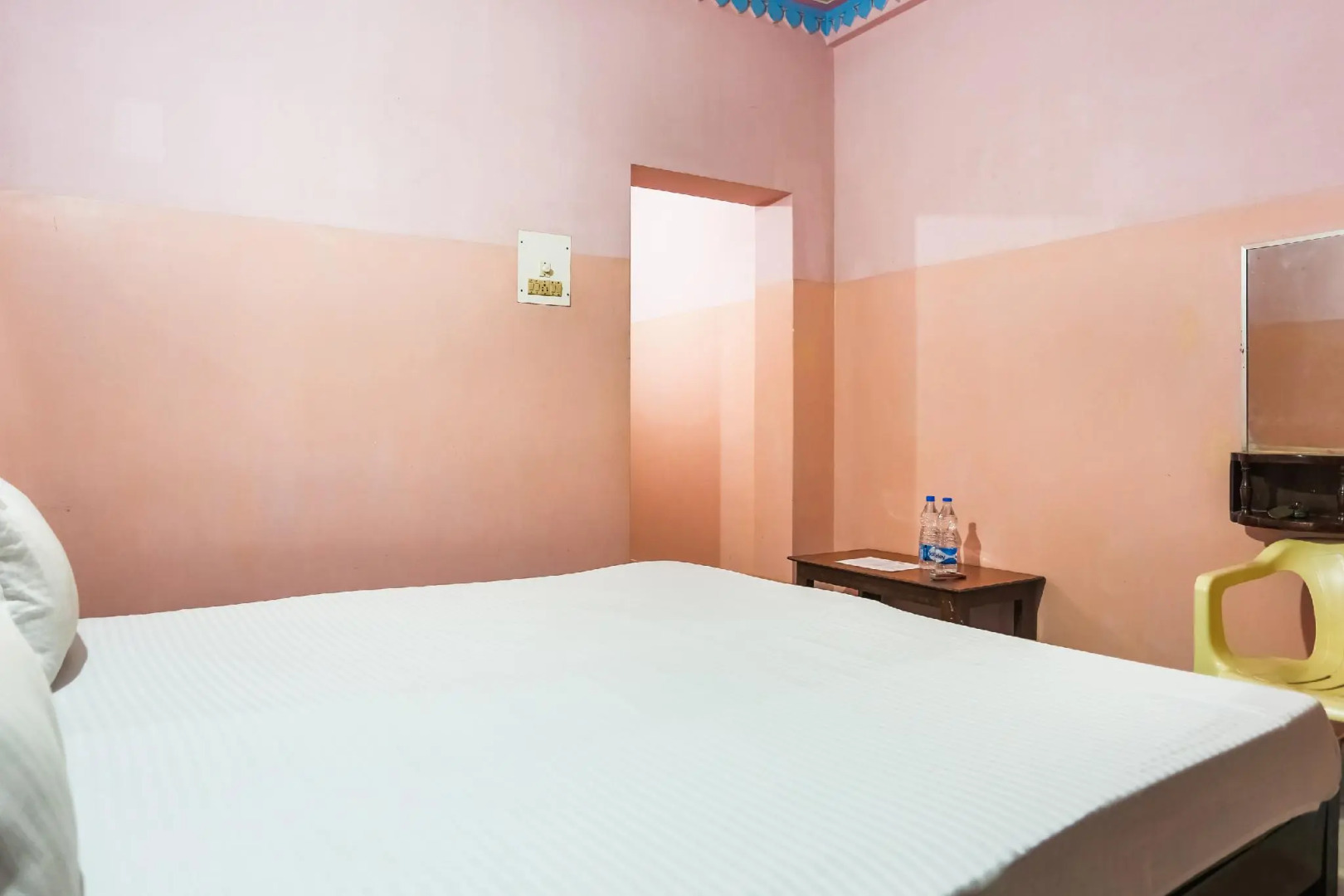 SPOT ON 43309 Indra Bhawan Lodge