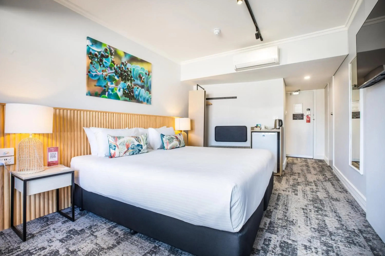 Nightcap at Hotel Victor