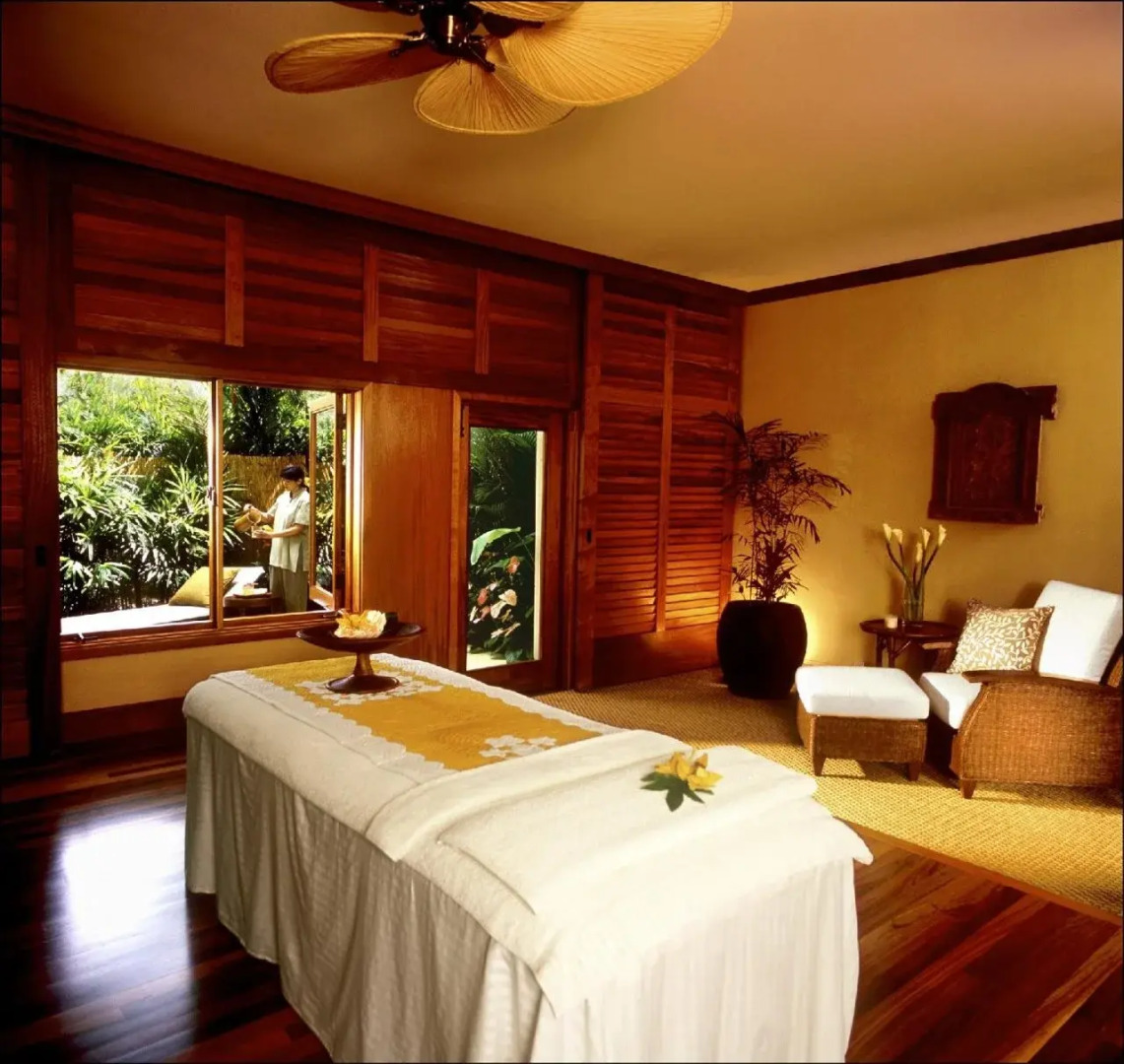 The Kahala Hotel & Resort