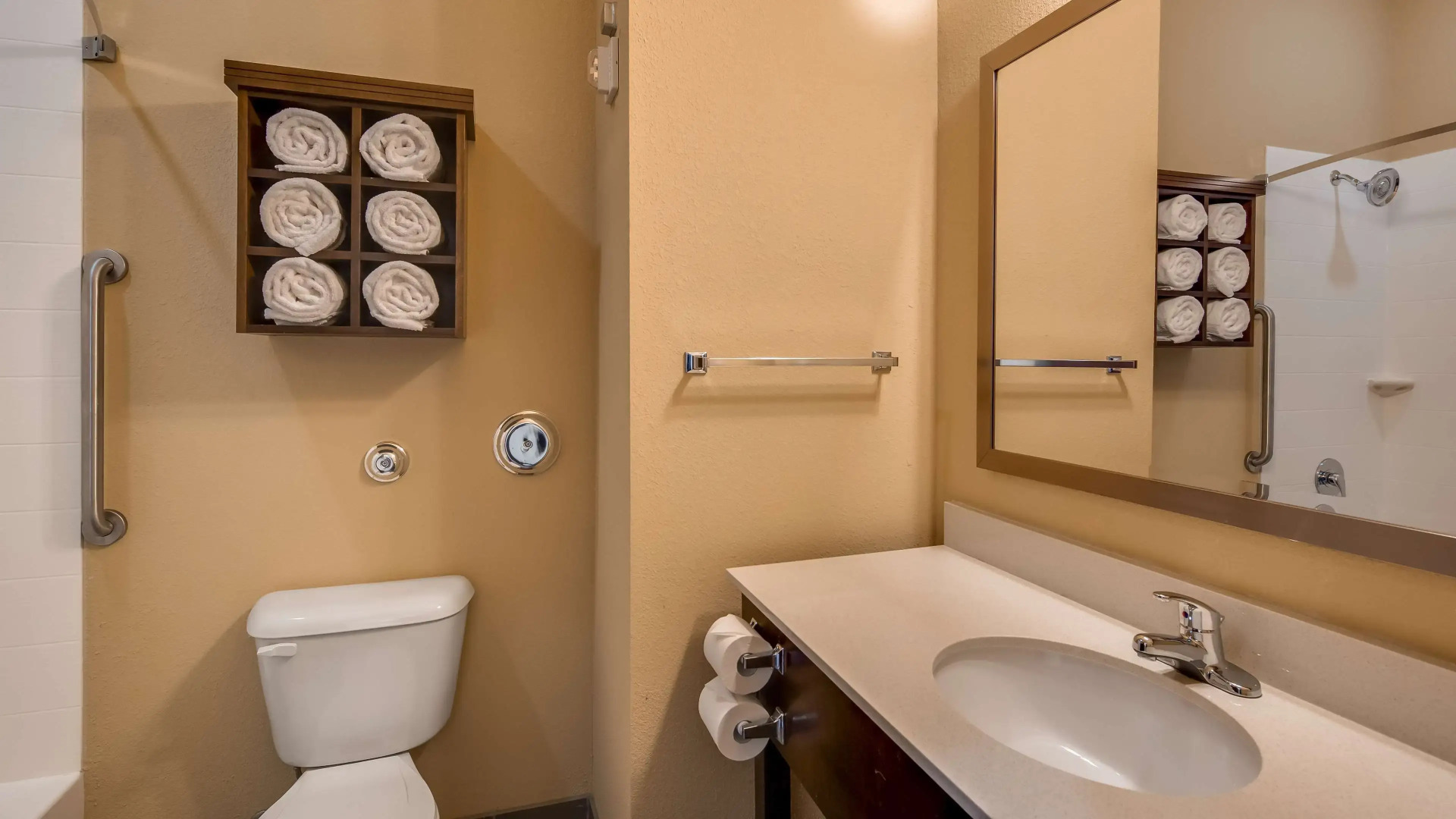 Best Western St. Louis Airport North Hotel & Suites