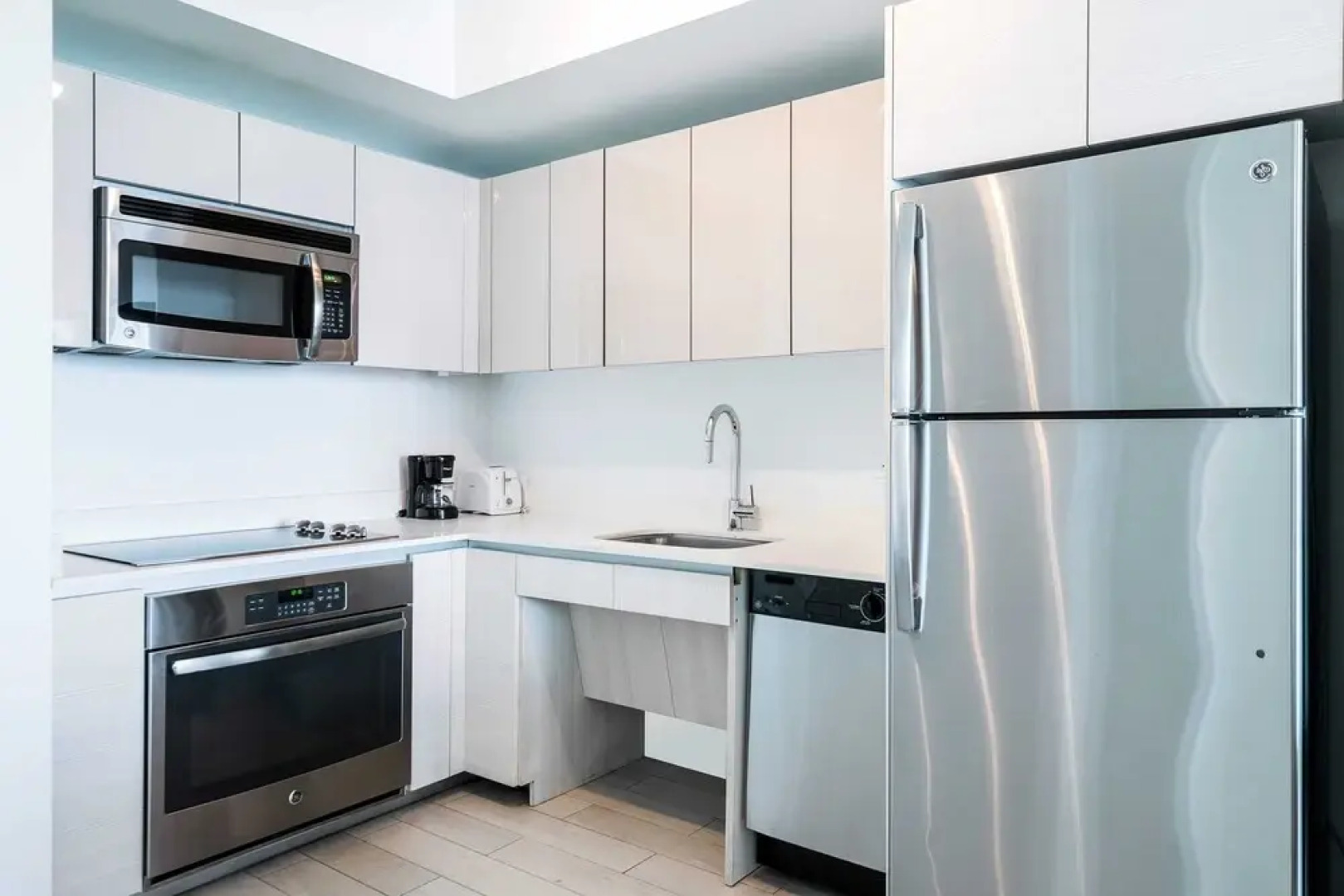 Beach Walk Resort Lux Apts by SV Rentals