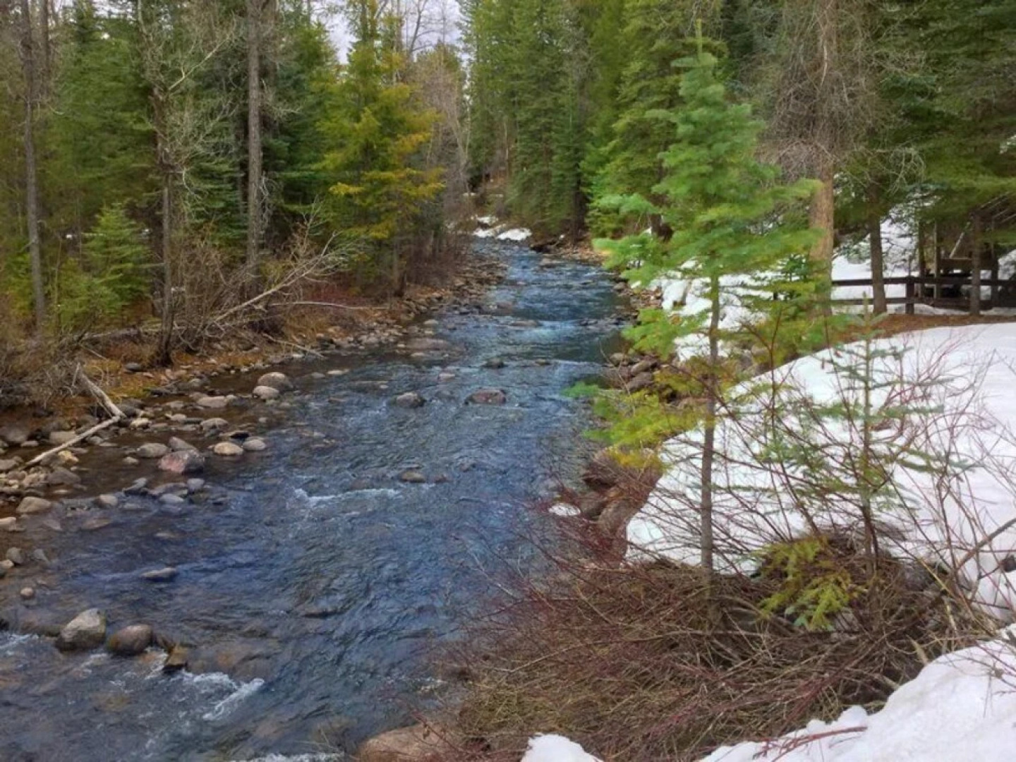 Hideaway River Cabin