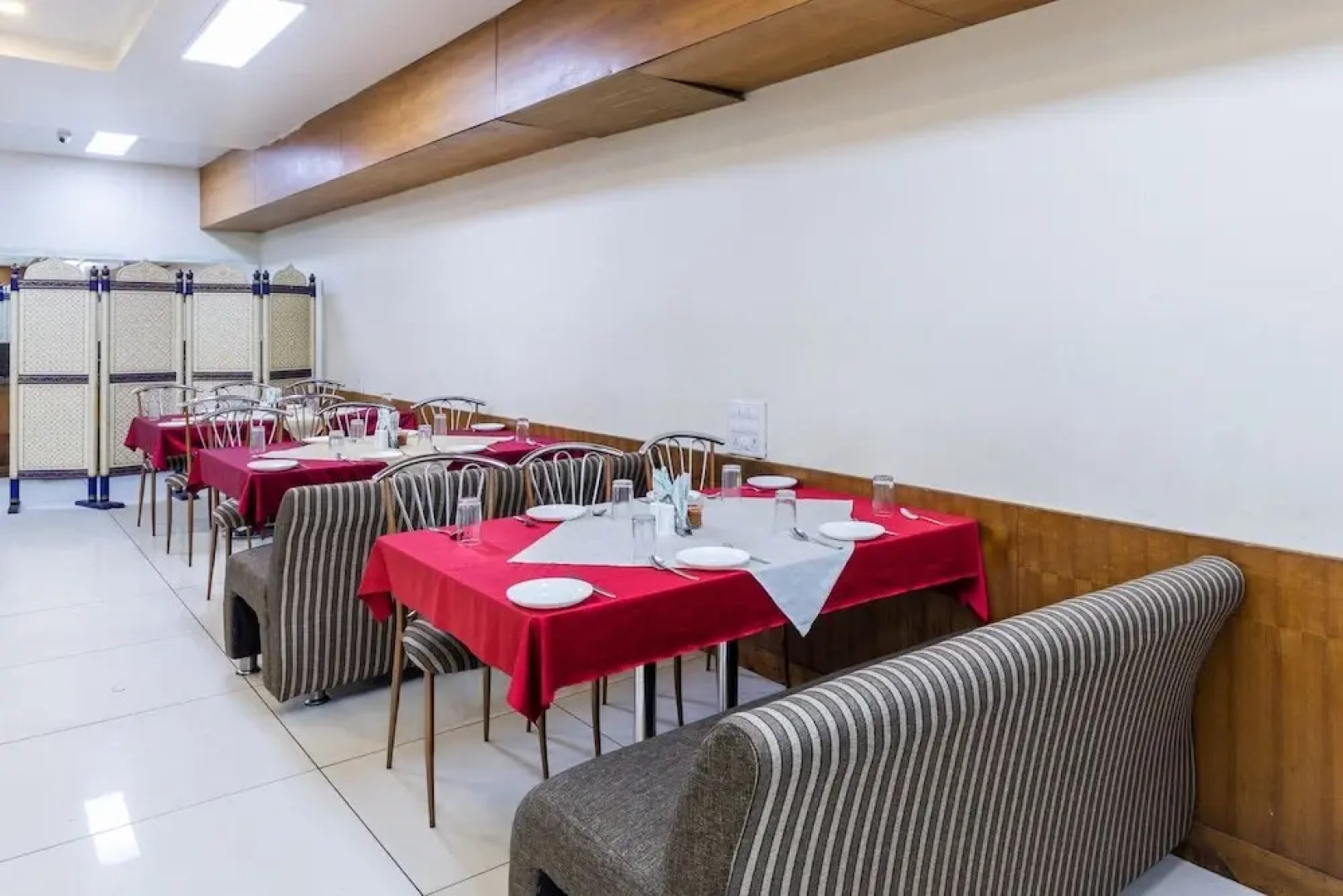 Hotel Rajendra Palace by OYO Rooms