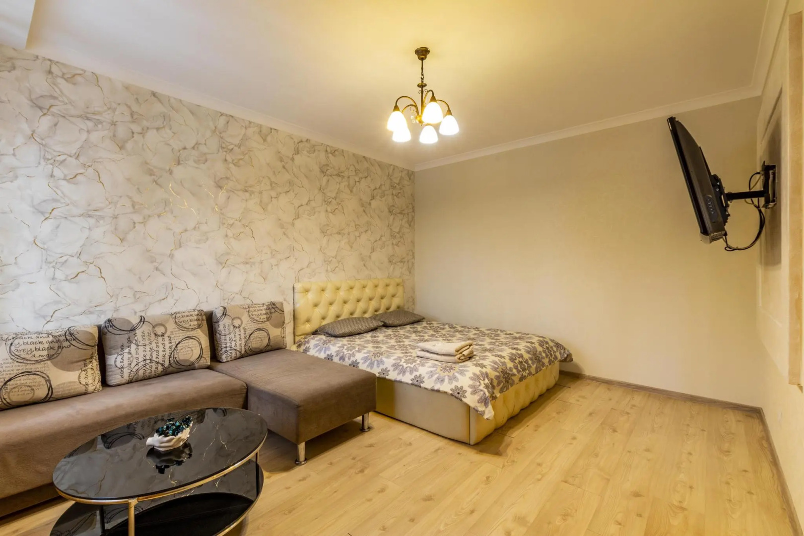 Уральское Гостеприимство на улице Уральских Рабочих