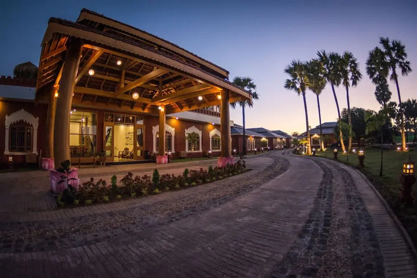 WEStay at Bagan Lotus Hotel